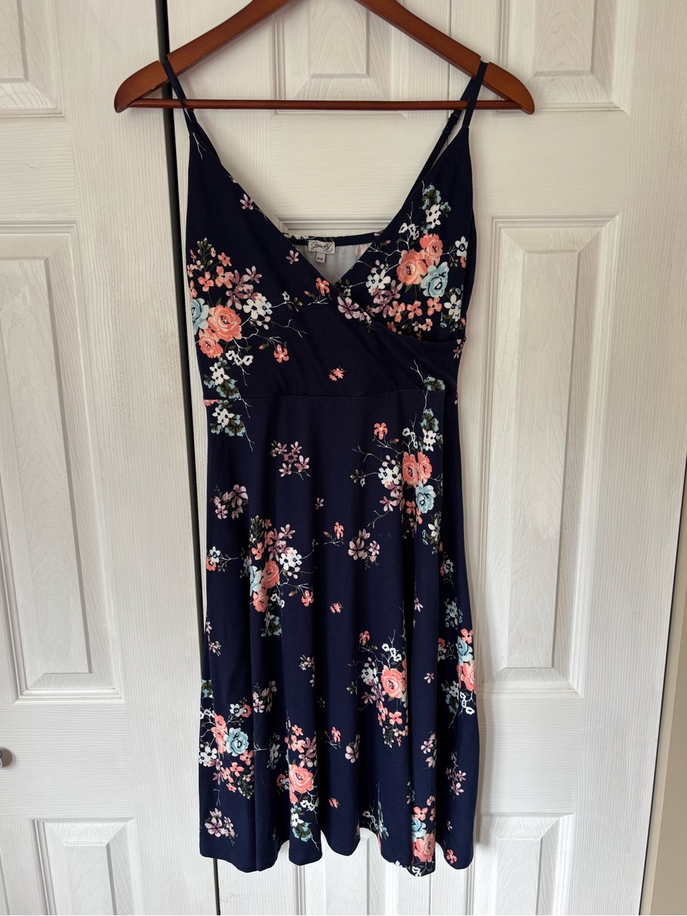 Kismet Navy Floral V Neck Spaghetti Strap Dress Size Medium